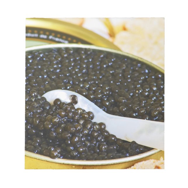 Bloc De Notas Caviar negro y una cuchara de madre de perla a (Frente)