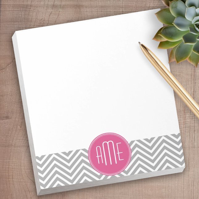 Bloc De Notas Chevrras grises y rosas con monograma Personalizad (Personalized notepad - great for a gift or your home office)