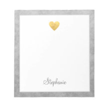 Corazón elegante con lámina de oro escritura moder