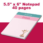 Bloc De Notas Cuidadosa jirafa nombre personalizado niños rosado<br><div class="desc">Este adorable bloc de notas de 5.5" x 6" es perfecto para los niños que aman dejar su marca. Con 40 páginas, presenta un diseño de jirafa superlindo junto con la frase "Una nota de", listo para ser personalizado con el nombre de su hijo. Ya sea que estén publicando recordatorios,...</div>