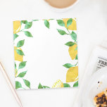 Bloc de notas de color de agua<br><div class="desc">El Notepad presenta un cultivo de limones jugosos y hojas vibrantes en acuarelas de bonito.</div>