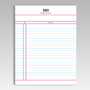Bloc de notas de lista de tareas diarias con monog