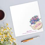 Bloc de notas de regalo de profesores de tetera y<br><div class="desc">Este bloc de notas personalizado es el regalo perfecto para cualquier profesor que ame un poco de humor. Con un diseño encantador con una tetera que brota flores y el juego de palabras "una nota de tu TEA-CHER", este bloc de notas ofrece una manera lúdica para que los profesores anoten...</div>