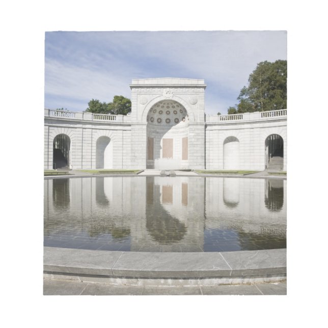 Bloc De Notas EEUU, VA, Arlington. Mujeres en el servicio milita (Frente)