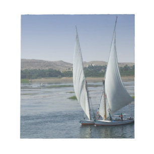 Bloc De Notas El río Nilo y barcos de vela utilizados como