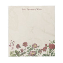 Flor suave de flores silvestres de color rojo y pú