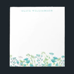 Bloc De Notas Flora de acuarela azul turquesa de bonito con nomb<br><div class="desc">Hermosa pintura acuarela de delicados florales en azul turquesa,  personalizada con tu nombre.</div>