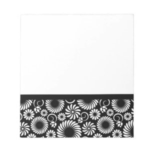 Bloc de notas florales en blanco y negro