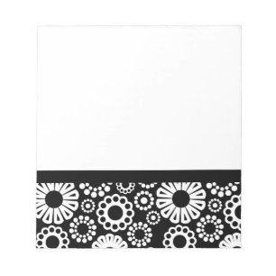 Bloc de notas florales en blanco y negro