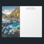 Bloc De Notas Foto panorámica del río y las montañas<br><div class="desc">Un cuaderno con una fotografía pintoresca que muestra montañas cubiertas de árboles en colores otoñales. Un río vibrante fluye alrededor de una multitud de rocas. Una gran luna blanca llena domina por encima.</div>