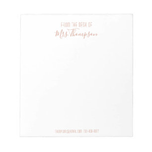 Bloc De Notas Guión De Nombre De Oro Rosa Moderno Del Escritorio