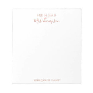 Bloc De Notas Guión De Nombre De Oro Rosa Moderno Del Escritorio