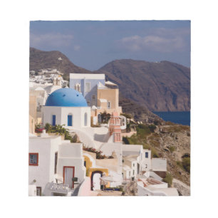 Bloc De Notas Hermoso pueblo de Oia con edificios blancos