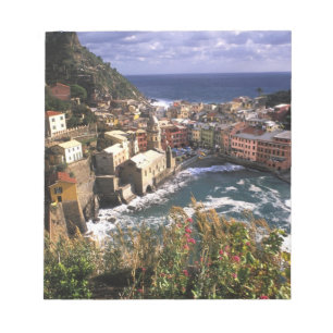 Bloc De Notas Hermoso pueblo de Vernazza en las Cinque
