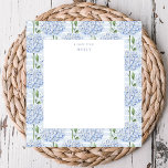Bloc De Notas Hidrangea azul por todo el florecimiento personali<br><div class="desc">Este bloc de notas de bonito presenta un diseño de hidrangea acuarela y su texto personalizado.</div>
