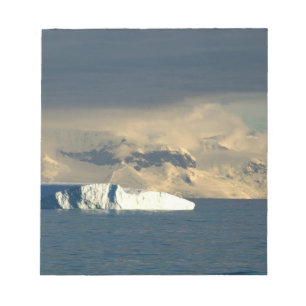 Bloc De Notas Iceberg en los inicios del Paso Drake justo