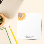 Bloc De Notas Instructor de Yoga Personalizado Girasol<br><div class="desc">Este moderno Notepad instructor botánico de yoga está decorado con un girasol color amarillo acuático. Personalizable fácil. Utilice la Herramienta de diseño para cambiar el tamaño, estilo o color del texto. A medida que creamos nuestra obra de arte no encontrarás esta imagen exacta de otros diseñadores. Acuarela original © Michele...</div>