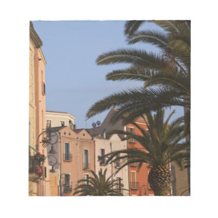 Bloc De Notas Italia, Cerdeña, Cagliari. Edificios y palmeras
