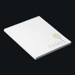 Bloc De Notas Jugador de tenis con nombre simple y personalizado<br><div class="desc">Un sencillo bloc de notas personalizado con una raqueta de tenis y un nombre de monograma de bola o texto personalizado en sutil gris claro,  con colores y tipos de letra editables que se pueden comparar con su equipo o escuela.</div>