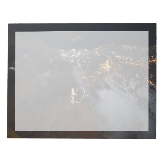 Bloc De Notas Las Luces De La Ciudad De Jazán Y Sus Suburbios (Frente)