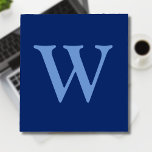 Bloc De Notas Letra azul cornflower inicial | Azul zafiro<br><div class="desc">Letra azul cornflower inicial | Color sólido azul zafiro. Puede elegir añadir su inicial o la inicial de un ser querido. Ya sea un regalo sincero para alguien querido o un regalo personal, la elección es tuya. También puede eliminar la personalización y disfrutar del diseño elegante y mínimo de un...</div>