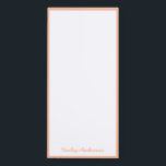 Bloc De Notas Magnético 2024 Color del año: Peach<br><div class="desc">Este bloc de notas personalizado presenta un borde de melocotón en el color del año 2024. Puede personalizar con un nombre.</div>