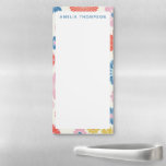 Bloc De Notas Magnético Cute Boho Floral Border Nombre Personalizado Azul<br><div class="desc">El hotel ofrece muchas posibilidades de diversión únicas,  como masajista. Personalizado con tu nombre,  este alegre patrón le da un toque divertido y único a tus accesorios,  papelería o decoración. Perfecto como un regalo atento o una forma divertida de mostrar tu personalidad.</div>