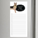 Bloc de notas magnético de la lista de compras de<br><div class="desc">Cosas adorables para buscar perro pastor alemán con un marco de pizarra negra personalizado con tu nombre.</div>