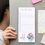 Bloc De Notas Magnético Lista Monogramada De Cerezo A Hacer<br><div class="desc">Talla magnética de bonito para personalizar con tu monograma. La plantilla está configurada para que agregue su nombre e inicial (pero puede dejar cualquiera de las secciones en blanco si prefiere tener una u otra). Este bonito diseño tiene una pequeña taza de flores de cerezo con una paleta de colores...</div>