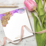 Bloc De Notas Moderna, acuarela color moda dorado rosado salpica<br><div class="desc">Tipografía falsa de oro manuscrita y ricas, doradas, violetas, rosas y turquesas colgaduras y manchas de tinta de acuarela superponen un fondo blanco en esta moda, elegante y moderno bloc de notas de nombre personalizado. Hace una declaración divertida y elegante cada vez que anotas una nota durante tu jornada laboral....</div>