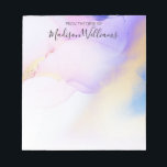 Bloc De Notas Moderno Resumen de color de agua color púrpura dor<br><div class="desc">Personaliza fácilmente este estilo glamoroso de pintura de acuarela lila abstracta y fondo falso de pulverización dorada con tu nombre personalizado.</div>