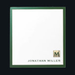 Bloc De Notas Monograma de lujo moderno<br><div class="desc">Eleva tu juego de papelería con este bloc de notas monogramado con tipografía clásica de bloques y un monograma de medallón de oro y guarnecido verde. El bloc de notas incluye espacio para su nombre o texto personalizado, lo que lo hace perfecto para uso personal o profesional. Utilícelo para anotar...</div>