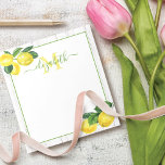 Bloc De Notas Monograma limones de campo acuarela en madera rúst<br><div class="desc">Fresca tu lista de cosas para hacer con este hermoso, moda, sencillo, moderno, personalizado nombre de monograma. Lemones de acuarela y hojas verdes, frescos y rústicos, junto con la tipografía de escritura manuscrita verde de hierba, superponen un campo, fondo de madera blanca templada. Personaliza con tu nombre y monograma inicial....</div>