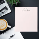 Bloc De Notas Monograma moderno Pink sencillo y elegante<br><div class="desc">Monograma moderno Bloc de notas rosa sencillo y elegante en color pastel</div>