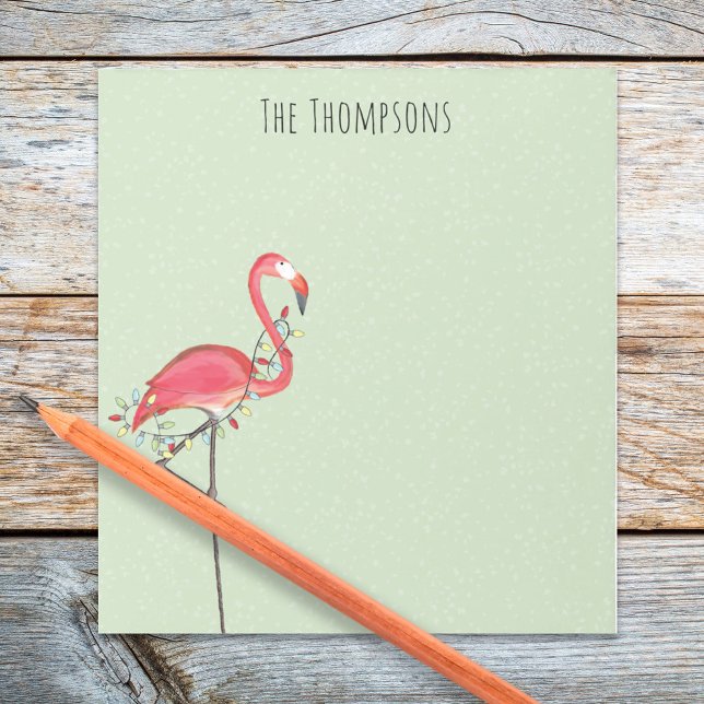 Bloc De Notas Navidades Iluminaciones de cuerda de vacaciones Cu (Christmas cute pink flamingo with colorful string lights custom notepad. )