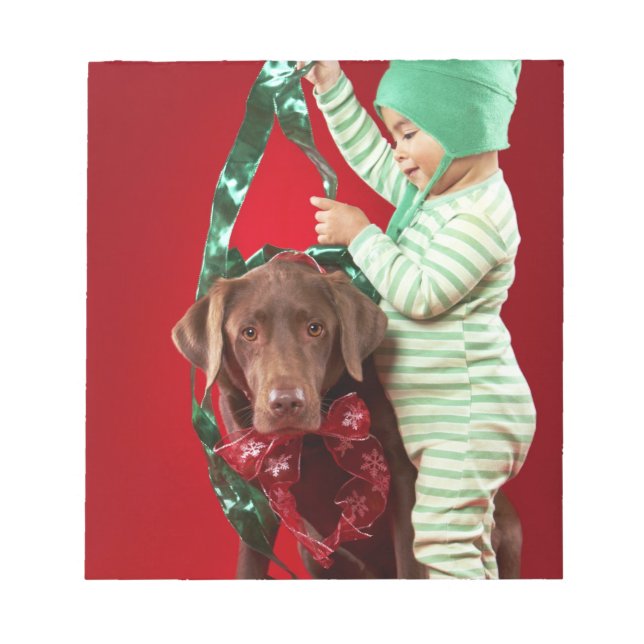 Bloc De Notas Niño adornando a un perro (Frente)