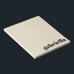 Bloc De Notas Nombre personalizado de la tipografía negrita negr<br><div class="desc">Audaz tipografía moderna Notepad de nombre personalizado en negro y beige</div>