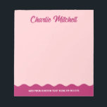 Bloc De Notas Nombre personalizado del borde ondulado de texto r<br><div class="desc">Nota de color rosa o personalizado con un borde ondulado en la parte inferior y su nombre con un tipo de letra de estilo retro. Las fuentes y los colores se pueden personalizar en la herramienta de diseño.</div>