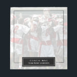 Bloc De Notas Notepad, entrenador de fotografía personalizado, f<br><div class="desc">Añade tu foto favorita, en color o en blanco y negro. El filtro automático creará un aspecto descolorido, haciendo que el bloc de notas sea fácil de escribir mientras permite que la imagen pase por alto. Personalízalo como quieras. Utilice el formulario de plantilla para agregar su personalización o el botón...</div>