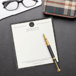 Bloc De Notas Oficina del abogado elegante profesional personali<br><div class="desc">Abogado de lujo en la oficina de abogados simple y elegante plantilla de bloc de notas con una falsa báscula de oro de la justicia y el logo de laureles y escritura personalizado sobre un fondo blanco roto con un sólido marco de cuero negro falso (PRINTED). Personalízalo con su información!...</div>