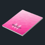 Bloc De Notas Patrón de malla geométrica rosa caliente Monograma<br><div class="desc">Monograma Personaliza bloc de notas oficina escolar papelería con tu inicial personalizada y nombre. Malla geométrica triangular con gradiente ombre rosa caliente oscuro claro.</div>