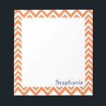 Bloc De Notas Patrón Zigzag Naranja personalizado<br><div class="desc">patrón de cheurón naranja. Patrón de zigzag naranja.</div>