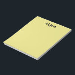 Bloc de notas personalizado amarillo<br><div class="desc">El Bloc de notas personalizado amarillo hace un gran regalo o un peluche de medias! ¡Esto se verá genial en cualquier escritorio! Viene en su elección de dos tamaños.</div>