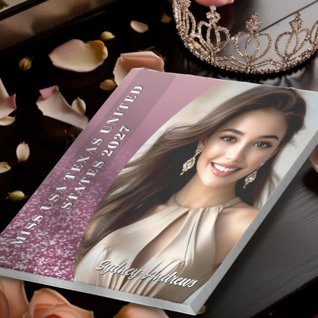 Bloc de notas personalizado con borde de purpurina (This raspberry sparkle notepad is perfect for pageant appearances and on-the-go titleholder events )