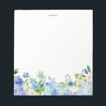 Bloc de notas personalizado de acuarela azul Hydra<br><div class="desc">Una tablilla elegante y caprichosa con hidrangeas,  peonías,  anémonas y follaje de color azul y púrpura. Será un acento femenino perfecto para tu oficina.</div>