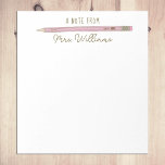 Bloc De Notas Personalizado de regalo de profesor Lápiz rosa ilu<br><div class="desc">El Bloc de notas con lápiz rosado ilustrado de mi Personalizado de regalo para profesores es un gran regalo para tu profesor favorito. Personaliza con un nombre para un regalo único. Los profesores anotan que las toallas hacen grandes regalos de vacaciones o de fin de año. El diseño presenta mi...</div>