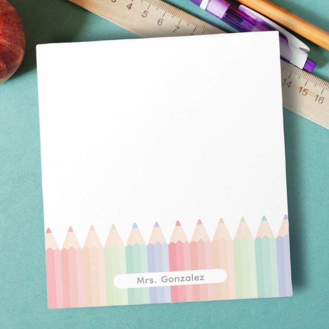Bloc De Notas Personalizado Profesor Arcoíris Lindo (Teacher notepad personalized with name, with pastel color pencils, useful and thoughtful gift.)
