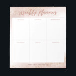 Bloc De Notas Planner semanal de acuarela color oro rosado moder<br><div class="desc">Elegante y moderno planificador semanal. Hay 6 cajas en el bloc de notas para anotar su horario y planear para cada día de la semana. El fondo es de una acuarela rosa bonito oscura con falsos purpurinas de oro. Personalizar este producto agregando su nombre en la parte inferior.</div>