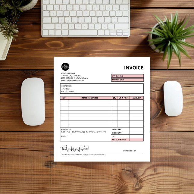 Bloc De Notas Plantilla de factura de pequeña empresa Minimalist (Pink Minimalist Small Business Invoice Template Notepad desk top  mock up)