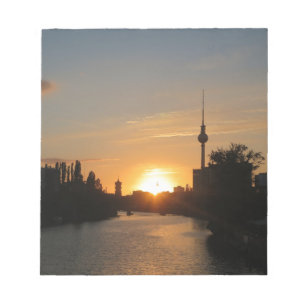 Bloc De Notas Postales nocturnas de Berlín Alemania Fernsehturm